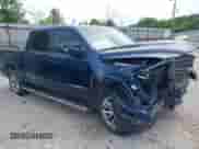 2022 Ram 1500 Laramie z VIN 1C6SRFJT3NN289645, wystawiony jako IAAI lot #42833604 z przebiegiem 13 771 mil mil oraz . Historia ofert i sprzedaży dostępna na DreamBid. Obrazek 1.