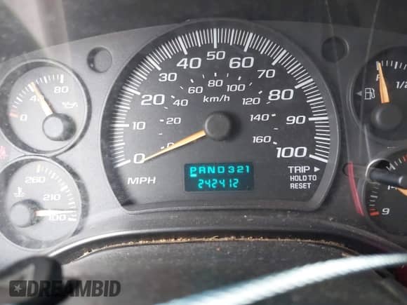2004 Chevrolet Express Cargo с VIN 1GCHG35U741197230, выставлен на аукционе IAAI как лот 42770936 с пробегом 242 412 миль миль и . История ставок и продаж доступна на DreamBid. Изображение 7.