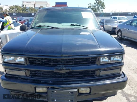 2000 Chevrolet Tahoe Limited with VIN 1GNEC13R7YR195106, listed as a IAAI auction lot 41948564 with 190,250 mi miles and . Bid and sale history available at DreamBid. Image 6.