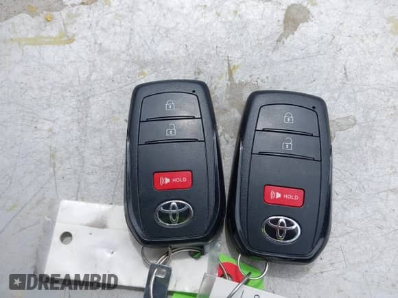 2024 Toyota Corolla XSE z VIN JTNC4MBE0R3232297, wystawiony jako IAAI lot #42063444 z przebiegiem 20 522 mil mil oraz . Historia ofert i sprzedaży dostępna na DreamBid. Obrazek 11.