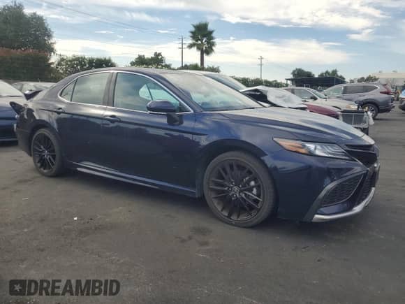 2022 Toyota Camry XSE with VIN 4T1K61BK1NU053720, listed as a Copart auction lot 70303225 with 36,865 mi miles and Salvage title. Bid and sale history available at DreamBid. Image 4.