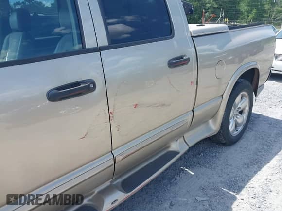 2003 Dodge 1500 ST with VIN 1D7HA18D33J574187, listed as a IAAI auction lot 42562003 with 159,004 mi miles and . Bid and sale history available at DreamBid. Image 6.