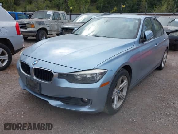 2014 BMW 3 Series 328i с VIN WBA3C1C54EK111855, выставлен на аукционе IAAI как лот 43401537 с пробегом 150 311 миль миль и . История ставок и продаж доступна на DreamBid. Изображение 17.