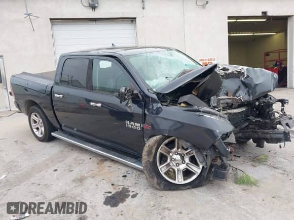 2015 Ram 1500 Laramie Longhorn с VIN 1C6RR7PM6FS622668, выставлен на аукционе IAAI как лот 41191292 с пробегом Не указан миль и . История ставок и продаж доступна на DreamBid. Изображение 1.