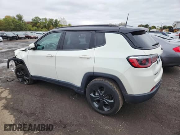 2018 Jeep Compass Latitude with VIN 3C4NJDBB9JT481282, listed as a Copart auction lot 86543825 with 92,137 mi miles and Non repairable. Bid and sale history available at DreamBid. Image 2.