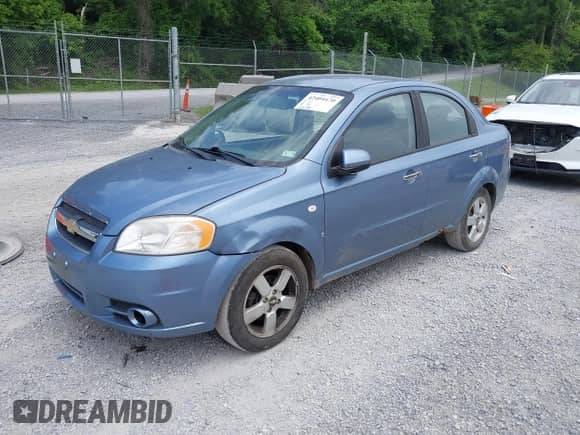 2008 Chevrolet Aveo LT z VIN KL1TG56608B051166, wystawiony jako IAAI lot #42404470 z przebiegiem 162 198 mil mil oraz . Historia ofert i sprzedaży dostępna na DreamBid. Obrazek 2.