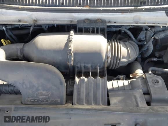 2013 Ford Econoline Cargo Commercial with VIN 1FTNE2EW3DDA80120, listed as a IAAI auction lot 42240732 with 292,927 mi miles and . Bid and sale history available at DreamBid. Image 10.