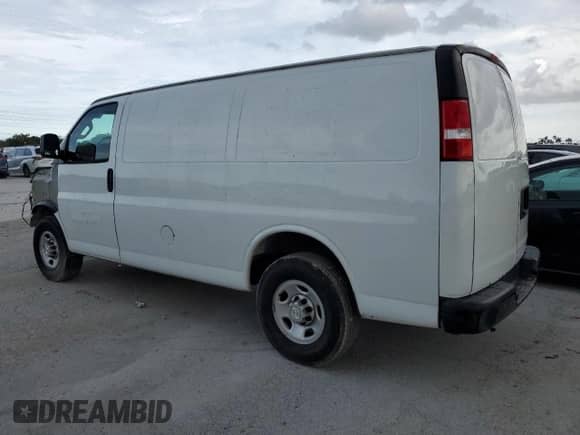 2021 Chevrolet Express Cargo with VIN 1GCWGAFP3M1258920, listed as a Copart auction lot 69327695 with 42,951 mi miles and Clean title. Bid and sale history available at DreamBid. Image 2.