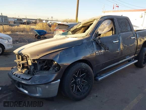 2017 Ram 1500 Big Horn z VIN 1C6RR6LT2HS536381, wystawiony jako IAAI lot #41289748 z przebiegiem 155 679 mil mil oraz . Historia ofert i sprzedaży dostępna na DreamBid. Obrazek 6.