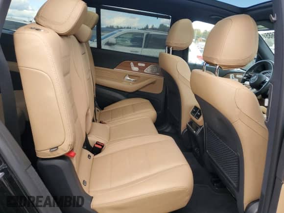 2025 Mercedes-Benz GLS 450 z VIN 4JGFF5KE0SB368129, wystawiony jako Copart lot #87375685 z przebiegiem 10 055 mil mil oraz Szkoda całkowita • Salvage title. Historia ofert i sprzedaży dostępna na DreamBid. Obrazek 11.