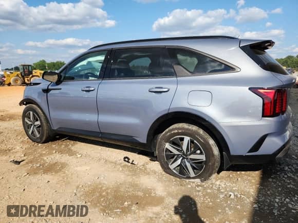 2022 Kia Sorento EX with VIN 5XYRH4LF1NG109270, listed as a Copart auction lot 80165765 with 61,748 mi miles and Salvage title. Bid and sale history available at DreamBid. Image 2.