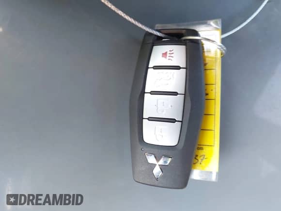 2024 Mitsubishi Outlander SEL with VIN JA4J3WA85RZ079008, listed as a IAAI auction lot 42344078 with 17,317 mi miles and . Bid and sale history available at DreamBid. Image 11.