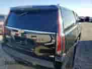 2017 Cadillac Escalade ESV Luxury с VIN 1GYS4HKJ3HR123164, выставлен на аукционе Copart как лот 82051985 с пробегом 128 731 миль миль и Чистый • Clean title. История ставок и продаж доступна на DreamBid. Изображение 6.