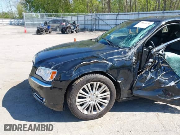 2013 Chrysler 300 with VIN 2C3CCARG6DH733301, listed as a IAAI auction lot 42209123 with 67,743 mi miles and . Bid and sale history available at DreamBid. Image 6.