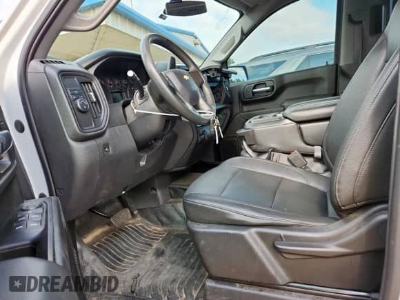 2021 Chevrolet Silverado 1500 Work Truck z VIN 3GCPWAEF9MG114967, wystawiony jako Copart lot #59685445 z przebiegiem 110 720 mil mil oraz Szkoda całkowita • Salvage title. Historia ofert i sprzedaży dostępna na DreamBid. Obrazek 7.
