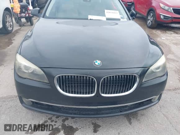 2011 BMW 7 Series 750Li z VIN WBAKB8C55BCY66672, wystawiony jako IAAI lot #42034413 z przebiegiem 155 583 mil mil oraz . Historia ofert i sprzedaży dostępna na DreamBid. Obrazek 6.