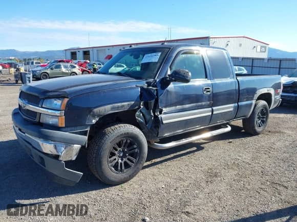 2005 Chevrolet Silverado 1500 Z71 with VIN 1GCEK19Z95Z227391, listed as a IAAI auction lot 43426385 with 155,318 mi miles and . Bid and sale history available at DreamBid. Image 2.