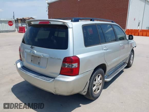 2005 Toyota Highlander с VIN JTEGP21AX50062263, выставлен на аукционе IAAI как лот 42488132 с пробегом 235 168 миль миль и . История ставок и продаж доступна на DreamBid. Изображение 4.