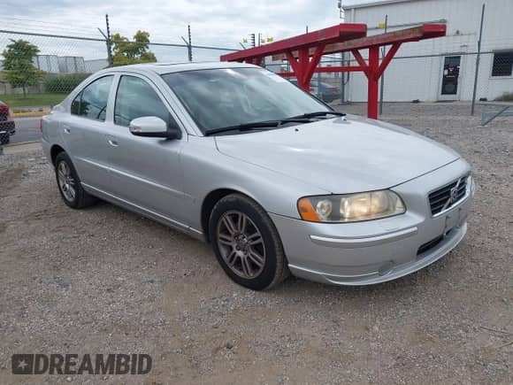 2007 Volvo S60 2.5L Turbo с VIN YV1RH592X72626245, выставлен на аукционе IAAI как лот 43088461 с пробегом 193 598 миль миль и . История ставок и продаж доступна на DreamBid. Изображение 1.