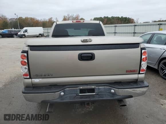 2001 GMC Sierra 1500 SLE с VIN 1GTEC14T01Z131370, выставлен на аукционе Copart как лот 85223164 с пробегом 150 547 миль миль и Списание • Salvage title. История ставок и продаж доступна на DreamBid. Изображение 6.