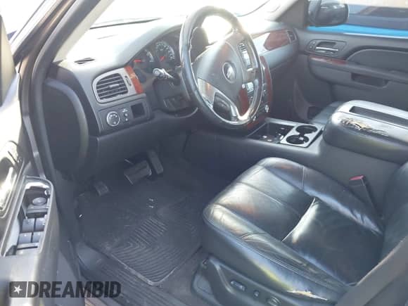 2012 Chevrolet Tahoe LT with VIN 1GNSCBE04CR161804, listed as a IAAI auction lot 43311334 with 242,513 mi miles and . Bid and sale history available at DreamBid. Image 5.