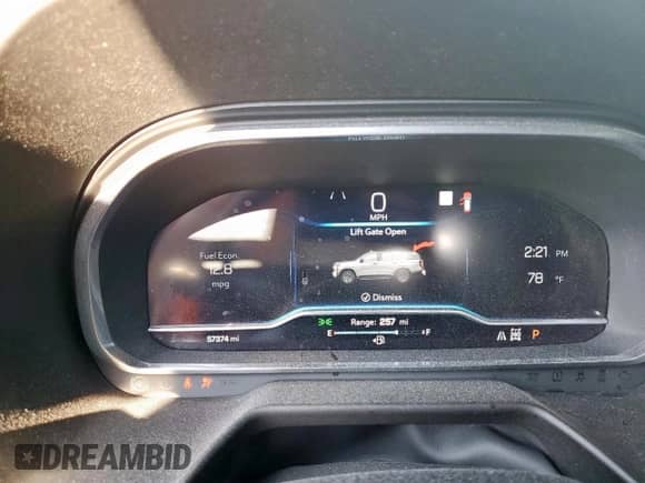 2022 Chevrolet Suburban RST с VIN 1GNSKEKD9NR264182, выставлен на аукционе Copart как лот 80283255 с пробегом 57 374 миль миль и Списание • Salvage title. История ставок и продаж доступна на DreamBid. Изображение 9.