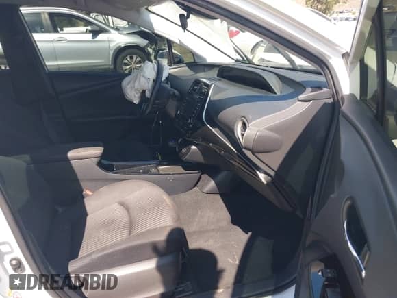 2022 Toyota Prius Limited with VIN JTDKAMFP7N3201286, listed as a IAAI auction lot 43282629 with 31,664 mi miles and . Bid and sale history available at DreamBid. Image 5.