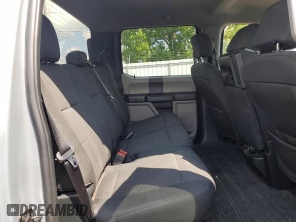 2020 Ford F-150 XL z VIN 1FTEW1EP3LKD13035, wystawiony jako Copart lot #68624795 z przebiegiem 105 982 mil mil oraz Szkoda całkowita • Salvage title. Historia ofert i sprzedaży dostępna na DreamBid. Obrazek 10.