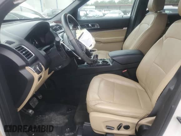 2017 Ford Explorer Limited z VIN 1FM5K7F86HGB78807, wystawiony jako Copart lot #82113335 z przebiegiem 147 331 mil mil oraz Szkoda całkowita • Salvage title. Historia ofert i sprzedaży dostępna na DreamBid. Obrazek 7.