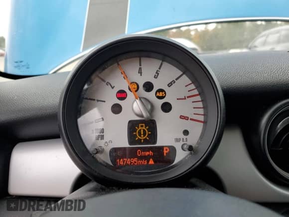 2012 MINI Hardtop с VIN WMWSU3C58CT255114, выставлен на аукционе Copart как лот 82761795 с пробегом 147 495 миль миль и Чистый • Clean title. История ставок и продаж доступна на DreamBid. Изображение 9.