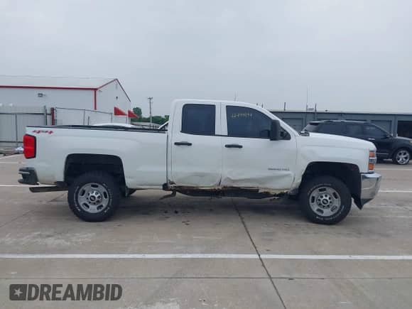 2016 Chevrolet Silverado 2500HD Work Truck z VIN 1GC2KUEG0GZ137431, wystawiony jako IAAI lot #42499894 z przebiegiem 228 740 mil mil oraz . Historia ofert i sprzedaży dostępna na DreamBid. Obrazek 13.