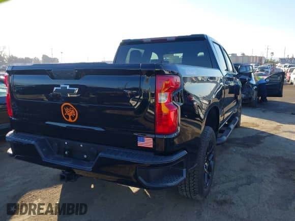2024 Chevrolet Silverado 1500 Custom Trail Boss with VIN 3GCPDCEK6RG332029, listed as a IAAI auction lot 41299212 with 7,480 mi miles and . Bid and sale history available at DreamBid. Image 4.