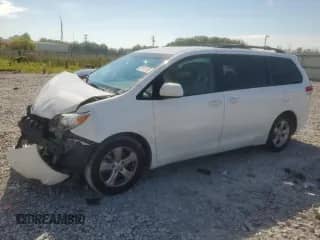 2014 Toyota Sienna LE AAS with VIN 5TDKK3DC5ES480016, listed as a Copart auction lot 70772115 with 164,920 mi miles and Salvage title. Bid and sale history available at DreamBid. Image 1.