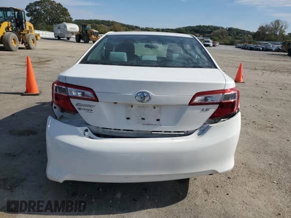 2014 Toyota Camry LE с VIN 4T4BF1FKXER420193, выставлен на аукционе Copart как лот 86238325 с пробегом 130 680 миль миль и На запчасти • Non repairable. История ставок и продаж доступна на DreamBid. Изображение 6.