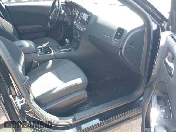 2019 Dodge Charger SXT with VIN 2C3CDXJG6KH743223, listed as a IAAI auction lot 43344866 with 55,661 mi miles and . Bid and sale history available at DreamBid. Image 5.