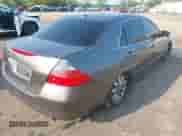 2006 Honda Accord EX-L с VIN 1HGCM65516A013577, выставлен на аукционе IAAI как лот 43154389 с пробегом 246 366 миль миль и . История ставок и продаж доступна на DreamBid. Изображение 4.