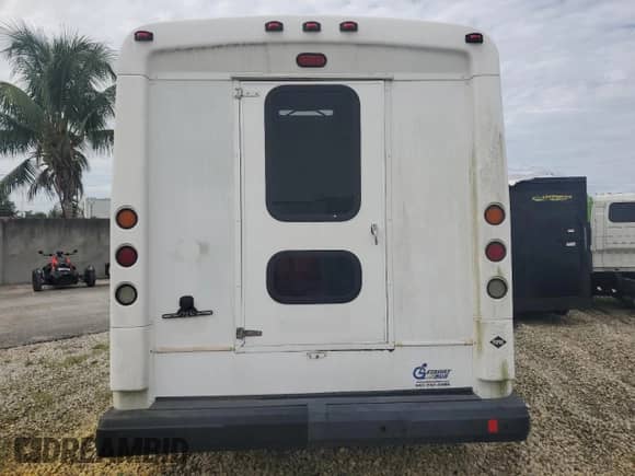 2015 Ford Econoline Cargo с VIN 1FDFE4FS3FDA01359, выставлен на аукционе Copart как лот 70511755 с пробегом Не указан миль и Чистый • Clean title. История ставок и продаж доступна на DreamBid. Изображение 6.