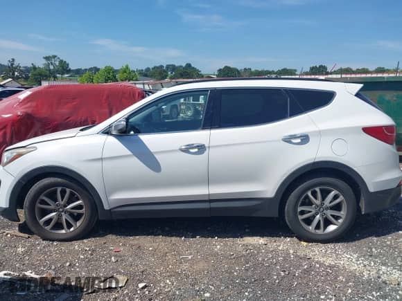 2014 Hyundai Santa Fe с VIN 5XYZUDLA7EG129782, выставлен на аукционе IAAI как лот 42832325 с пробегом 224 514 миль миль и . История ставок и продаж доступна на DreamBid. Изображение 14.