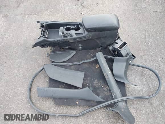 2022 Dodge Durango GT Plus z VIN 1C4RDJDG0NC215571, wystawiony jako IAAI lot #41211078 z przebiegiem Nie podano mil oraz . Historia ofert i sprzedaży dostępna na DreamBid. Obrazek 11.