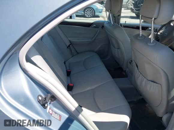 2004 Mercedes-Benz C 320 with VIN WDBRF64J34F501106, listed as a IAAI auction lot 42313795 with 81,476 mi miles and . Bid and sale history available at DreamBid. Image 8.