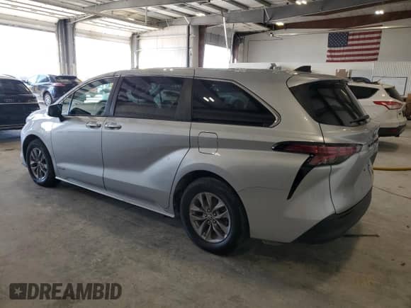 2021 Toyota Sienna LE z VIN 5TDKRKEC5MS063482, wystawiony jako Copart lot #85741055 z przebiegiem 292 086 mil mil oraz Czysty tytuł • Clean title. Historia ofert i sprzedaży dostępna na DreamBid. Obrazek 2.