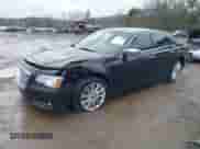 2013 Chrysler 300 C z VIN 2C3CCAKT2DH646633, wystawiony jako IAAI lot #41719487 z przebiegiem 115 363 mil mil oraz . Historia ofert i sprzedaży dostępna na DreamBid. Obrazek 2.