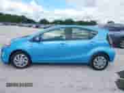 2015 Toyota Prius One z VIN JTDKDTB38F1110142, wystawiony jako IAAI lot #43032276 z przebiegiem Nie podano mil oraz . Historia ofert i sprzedaży dostępna na DreamBid. Obrazek 13.