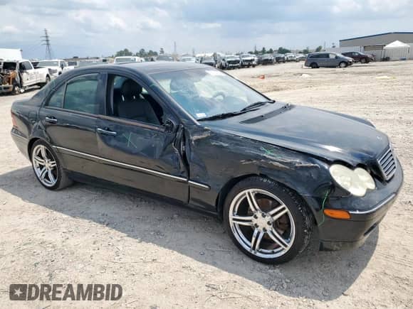 2003 Mercedes-Benz C 320 с VIN WDBRF84J33F381267, выставлен на аукционе Copart как лот 70131255 с пробегом Не указан миль и Списание • Salvage title. История ставок и продаж доступна на DreamBid. Изображение 4.