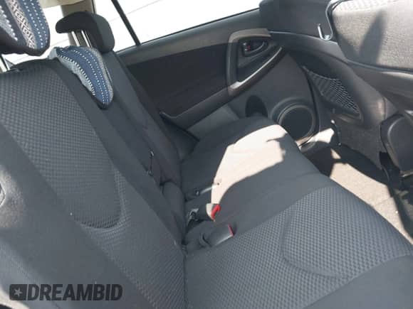 2008 Toyota RAV4 Sport with VIN JTMBD32V386070897, listed as a IAAI auction lot 42966737 with 209,813 mi miles and . Bid and sale history available at DreamBid. Image 8.