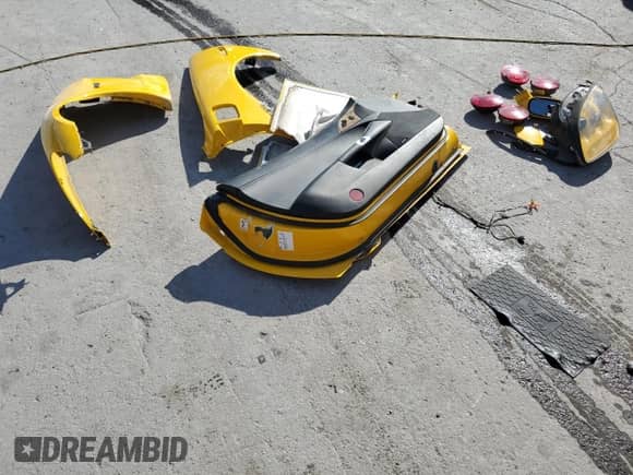 2005 Chevrolet Corvette с VIN 1G1YY24U055117410, выставлен на аукционе Copart как лот 84046495 с пробегом 48 114 миль миль и Чистый • Clean title. История ставок и продаж доступна на DreamBid. Изображение 12.
