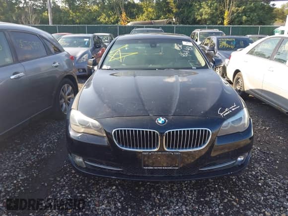 2012 BMW 5 Series 535i z VIN WBAFR7C53CC810142, wystawiony jako IAAI lot #43164533 z przebiegiem Nie podano mil oraz . Historia ofert i sprzedaży dostępna na DreamBid. Obrazek 11.