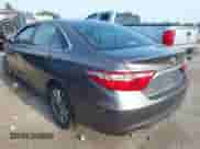 2017 Toyota Camry LE z VIN 4T1BF1FK6HU718562, wystawiony jako IAAI lot #42896824 z przebiegiem 70 914 mil mil oraz . Historia ofert i sprzedaży dostępna na DreamBid. Obrazek 3.