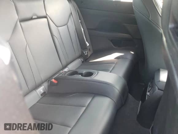 2025 BMW 4 Series 430i z VIN WBA33DB00SCS80445, wystawiony jako Copart lot #66995895 z przebiegiem 19 798 mil mil oraz Nie do naprawy • Non repairable. Historia ofert i sprzedaży dostępna na DreamBid. Obrazek 10.