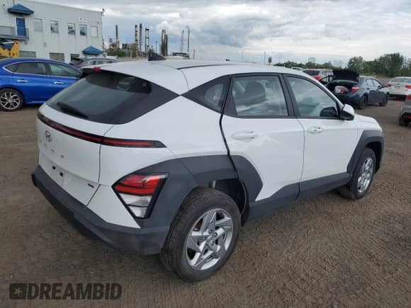 2024 Hyundai Kona SE с VIN KM8HACAB4RU129345, выставлен на аукционе Copart как лот 69758745 с пробегом 27 911 миль миль и Чистый • Clean title. История ставок и продаж доступна на DreamBid. Изображение 3.